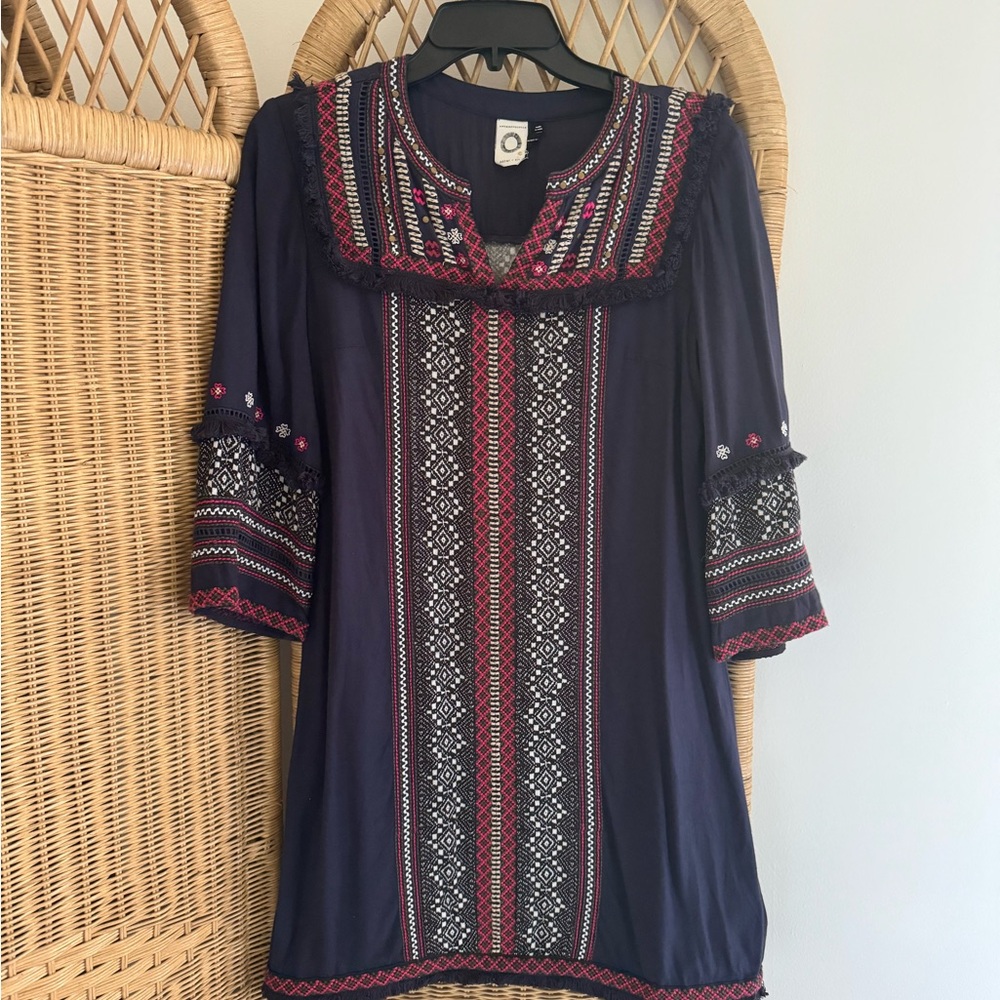 Anthropologie Midnight Blue Tunic with Scarlet and Ivory Accents